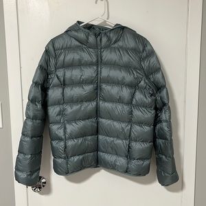 TNA The little puff - packable